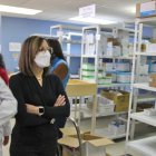 LA MINISTRA XIMENA GARZÓN VISITA UNA FARMACIA DE HOSPITAL PÚBLICO |