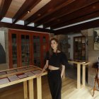 Exhibición. La nieta y directora de la Casa de la Literatura Gabriel García Márquez, Emilia García Elizondo.