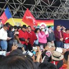 Indígenas. Leonidas Iza junto con los asambleístas "rebeldes" de Pachakutik, en la Casa de la Cultura, este viernes 24 de junio de 2022.