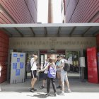 Referencia estudiantes de universidad