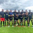 Luis Cangá (cuarto desde la izquierda en la fila de arriba) estuvo en la gira por Colombia.