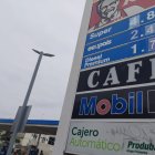 Durante un recorrido por varias gasolineras de Guayaquil se constató el nuevo valor