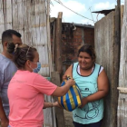 Fundaciones  brindan ayuda a los migrantes para salir de la mendicidad