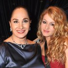 Con su hija, Paulina Rubio.