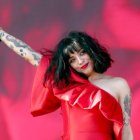 La chilena ha ganado discos de diamante por sus álbumes Mon Laferte (vol.1) y La Trenza. Su nueva reciente producción se llama "1940 Carmen".