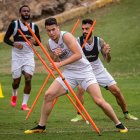 Paco Rodríguez y Gonzalo Mastriani, jugadores de Barcelona durante un entrenamiento.
