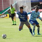 El primer gol del partido fue de Alejandro Cabeza. Llegó después de una gran jugada colectiva que terminó con un centro de Alexis Zapata.