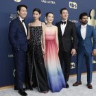 Elenco de "Squid Game" (i-d) Lee Jung-jae, HoYeon Jung, Kim Joo-ryeong, Park Hae-soo, y Anupam Tripathi