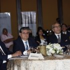 Foro. El presidente del directorio de la Bolsa de Valores de Guayaquil, Ricardo Rivadeneira (derecha).