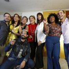 Algunos de los actores de la película, junto a la directora general Veiky Valdez, visitaron las instalaciones de EXPRESO.