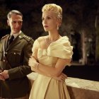 Natalia Oreiro, como Eva Perón, y Ernesto Alterio, como el teniente coronel Carlos Eugenio de Moori Koenig, durante una escena de la telenovela "Santa Evita", que cuenta la vida de Eva Perón basada en la novela homónima de ficción histórica del escritor argentino Tomás Eloy Martínez.