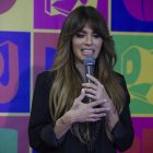 Kani García posa hoy durante la alfombra roja de los Premios Juventud 2022, en el Coliseo José Miguel Agrelot en San Juan (Puerto Rico).