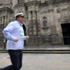 Este año se vestirá de ‘ponchero’. La carrera se realizará esta noche desde las 20:00 y existen 15.000 atletas inscritos de diferentes provincias.