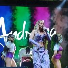 Andreina se presenta por primera vez como solista en el Burger Show.