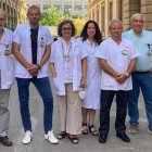 Fotografía del equipo investigador. De izquierda a derecha: Josep M. Miró, Juan Ambrosioni, Sonsoles Sánchez-Palomino, Núria Climent, Josep Mallolas y José Alcamí.