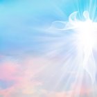 "Una luz al final del túnel", es  lo que muchos describen haber visto durante su paso de la vida a la muerte.