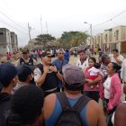 Aproximadamente 60 uniformados se mantienen en esta urbanización, ubicada al noroeste de Guayaquil.