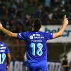 Mauro Quiroga abrió la ruta de la victoria con su tanto en el primer tiempo.