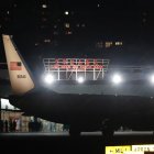 El vuelo SPAR19 del Boeing C-40C que transportaba a la delegación encabezada por la presidenta de la Cámara de Representantes de EE. UU., Nancy Pelosi, llega al aeropuerto de Songshan en Taipei