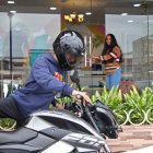 1. Locales. Propietarios y empleados de los locales están muy atentos a todos los movimientos que se realizan en el exterior de los locales. Solicitan que haya más atención de la guardianía privada.