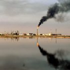 Imagen de archivo de una refinería.