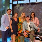 Con el equipo del espacio e invitados.