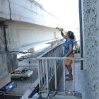 Los moradores que se encuentran cerca de estos puentes han notado distintas afectaciones a su salud por la exposición diaria a esta estructura.