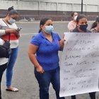 Madres de familia de niños con cáncer en un plantón por mejor atención médica y medicinas para sus niños en Guayaquil-