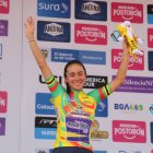 Ana Vivar, del Movistar Best PC, subió al podio como la más destacada en la categoría sub-23 y también como la mejor extranjera de la Vuelta a Colombia.