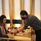 Gastronomía. En Umai Ramen se pueden llegar a comercializar unos 60 platos al día de la tradicional sopa japonesa. Ahora cuenta con tres locales en el norte de Quito y en Cumbayá.