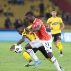 Barcelona no estuvo cómodo contra Universidad Católica y no encontró soluciones con sus alternantes.