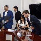 En abril hubo un primer encuentro entre el Ejecutivo y los jefes de bloques legislativos, pero esto no prosperó.