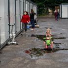 Niños jugando en un centro para desplazados en Leópolis, Ucrania