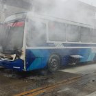 Hecho. La unidad se incendió estando en servicio.