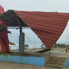 Así permanece ahora la concha acústica de la localidad.