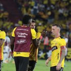 Barcelona no pudo sostener la victoria en casa e igualó ante los albos.