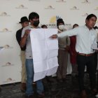 El asambleísta Fernando Cabascango (PK rebelde) respalda el reclamo de las tierra de la comuna.