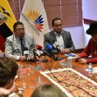 Virgilio Saquicela recibió al viceministro Homero Castanier que subroga a Francisco Jiménez.