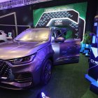 Chery es uno de los expositores que ofrecen nuevos modelos de carro. Entre su oferta está un carro híbrido.