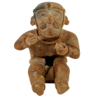 Imagen cedida por el Museo Antropológico y de Arte Contemporáneo de Guayaquil, que muestra una figura de la cultura prehispánica Jama-Coaque, llamado Tocado cuerno y coquero, tras un estudio entre México y la costa de Ecuador.