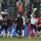 Los jugadores de Paranaense celebraron al final de su partido de las semifinales de la Copa Libertadores contra Palmeiras por llegar a la final de este campeonato