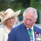 El Principe Carlos tomará el destino de la monarquía.