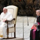 Imagen del encuentro del papa con los representantes de la patronal italiana