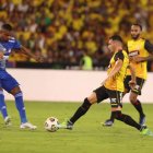 Azules y amarillos empataron en la primera fase en el estadio Monumental.