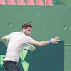 El tenista guayaquileño entrena desde el sábado en la sede del Salinas Tenis y Golf Club.