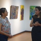 Presentación. Martha Rizzo (izq.), presidenta de la CCNG, y Gisella Peña hablan del relanzamiento del Salón.