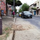 La calle luce seca luego de que se solventó el problema que se extendió varias semanas.