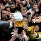 Los asistentes se emocionaban con cada bebida