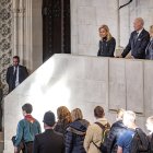 Londres. Joe Biden junto con su esposa también llegaron hasta el sitio donde es velada la reina Isabel II