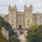 El féretro de la reina Isabel II llega al Castillo de Windsor este lunes 19 de septiembre.